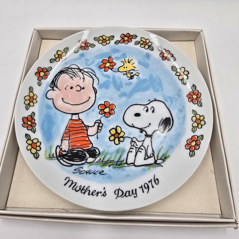 1976 Schmid Peanuts‎ Mothers Day Plate with Box